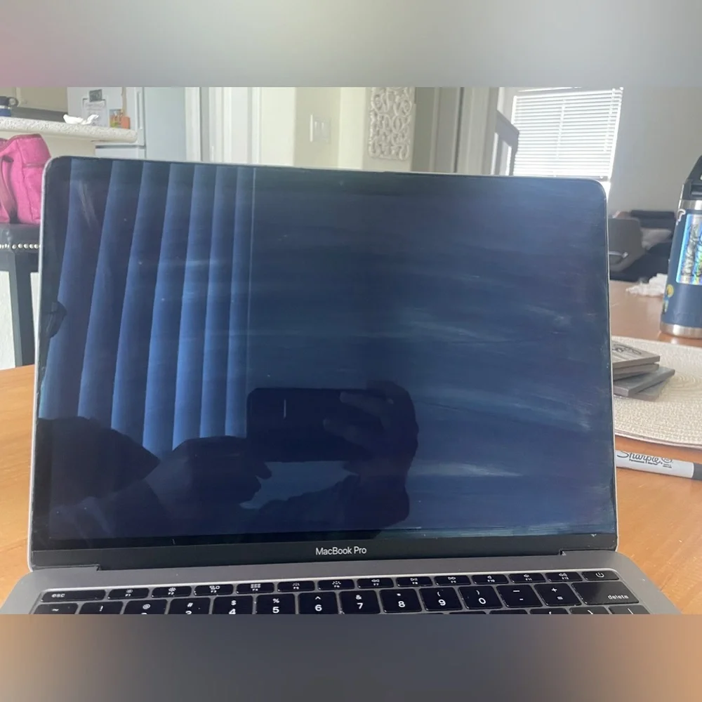 APPLE 2017 MacBook Pro
